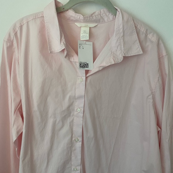 H&M NWT pale pink button down shirt. Size Large. never worn. - Picture 4 of 5